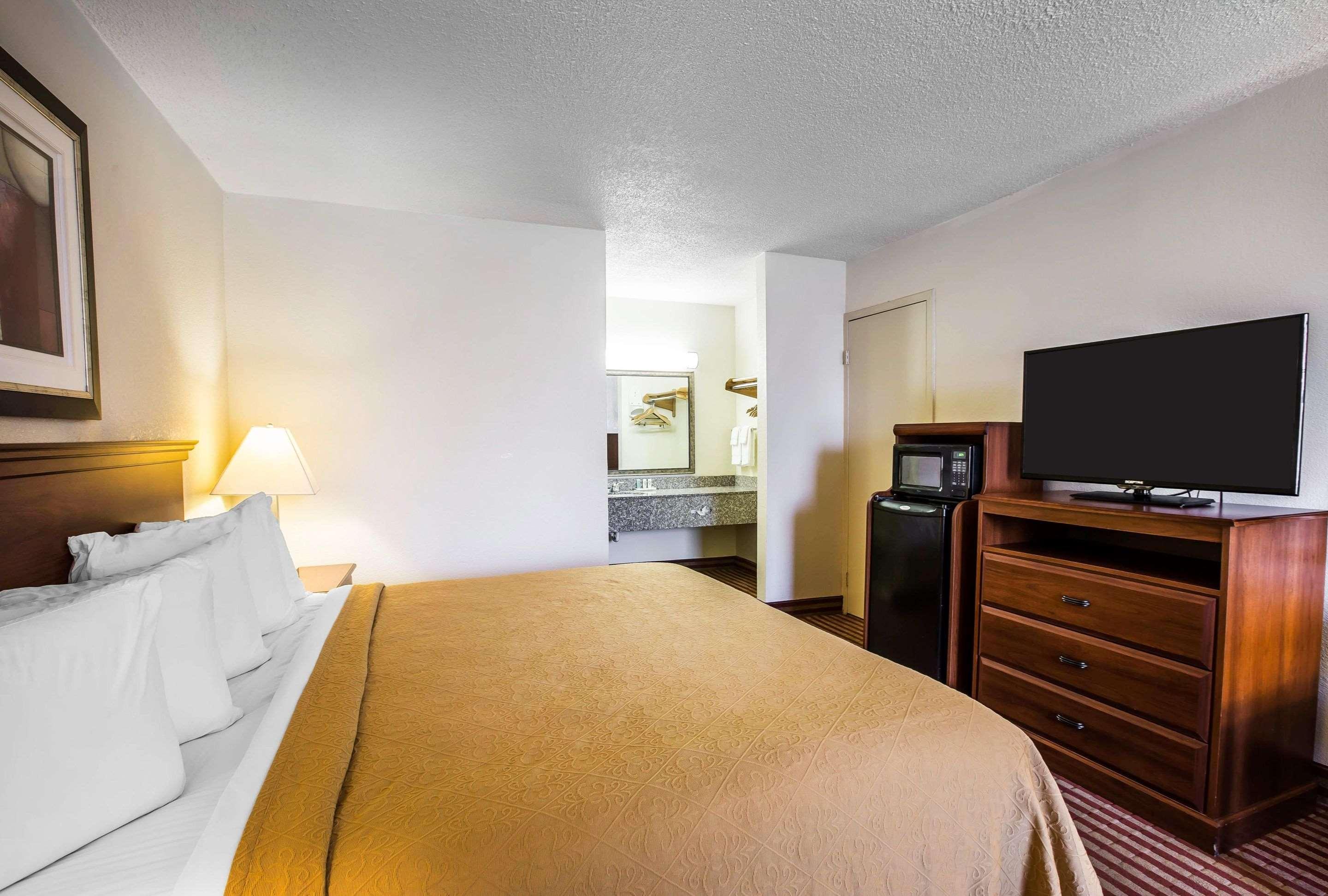 Quality Inn Madison Extérieur photo